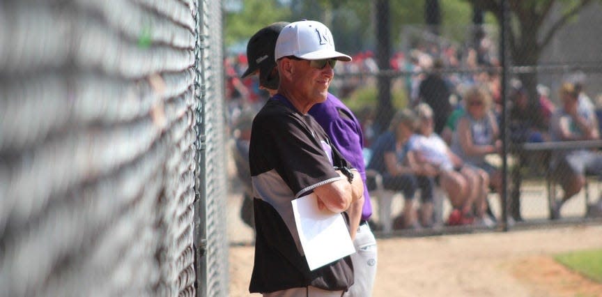 Mount Union baseball head coach Paul Hesse has a 600-475-5 record in 28 seasons. (Credit: University of Mount Union Athletics)