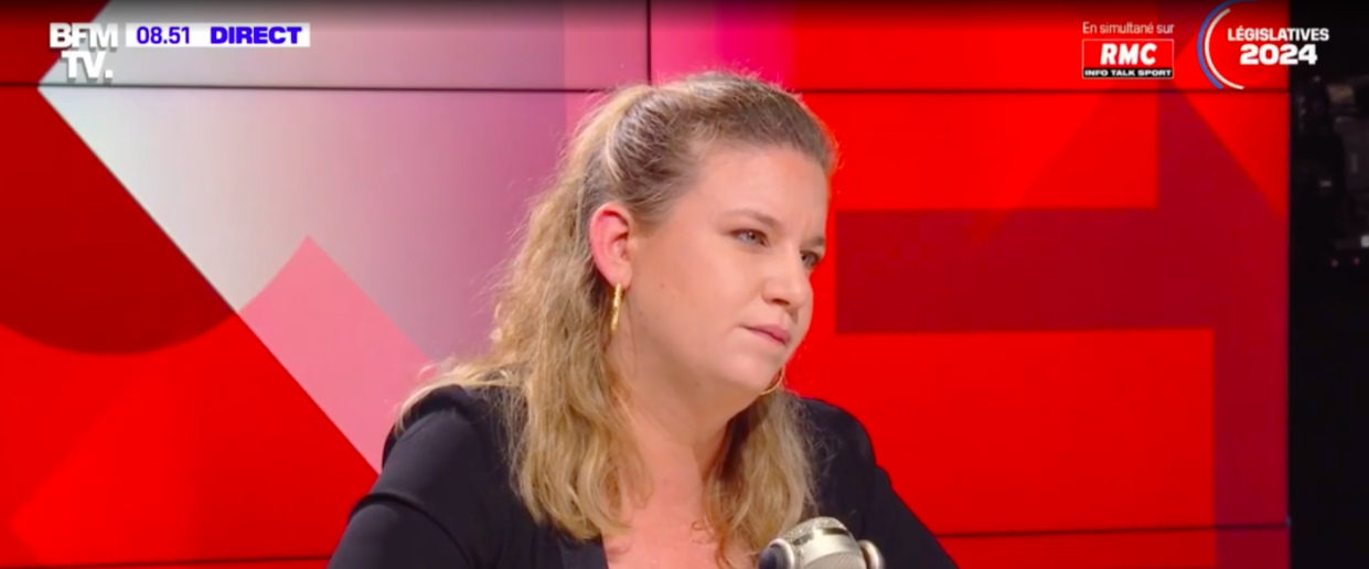 Mathilde Panot n’avait pas révisé l’histoire de Léon Blum et ce journaliste l’a bien collée