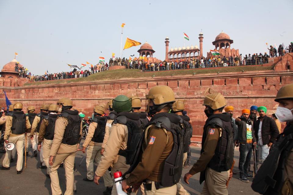 Indian farmers storm iconic Red Fort in New Delhi
