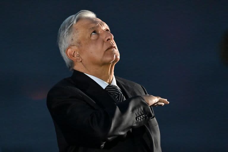 El presidente Andrés Manuel López Obrador, en el Zócalo. (Pedro PARDO / AFP)