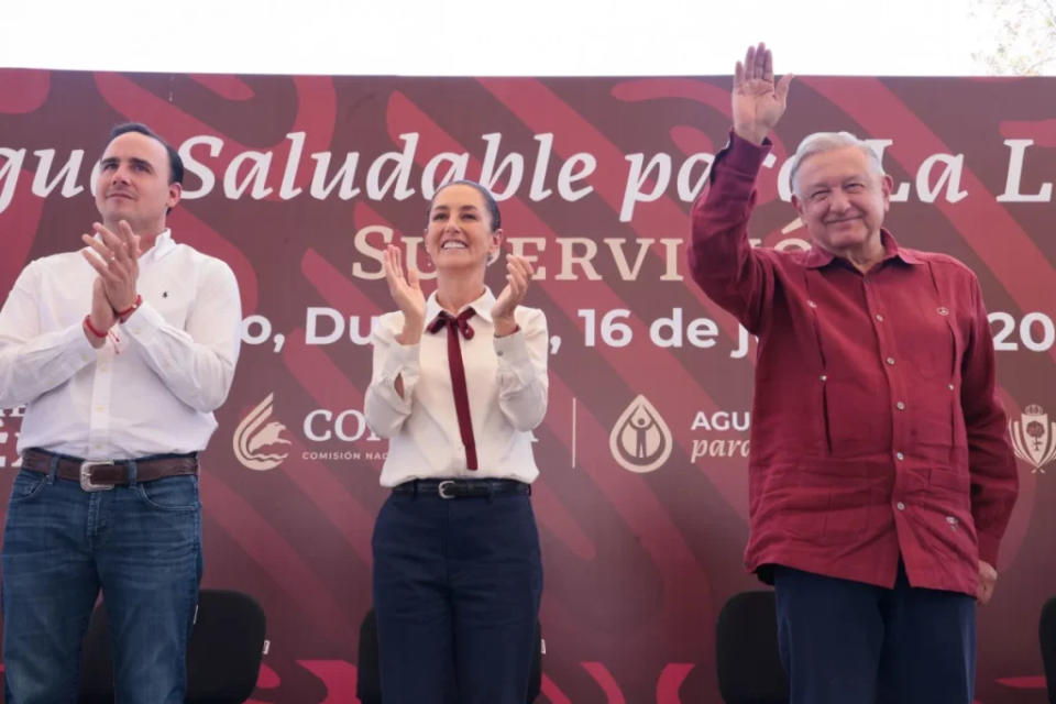 AMLO pide unidad en Lerdo, Durango tras abucheos a gobernadores del PRI