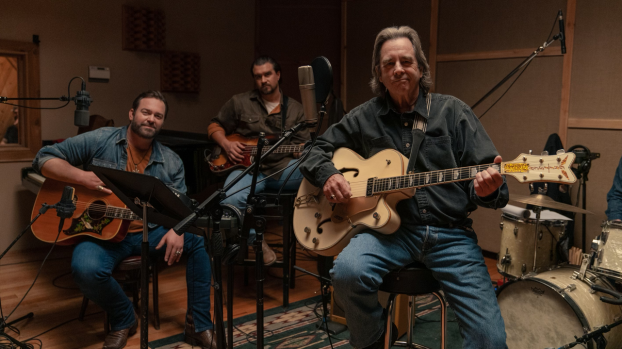 Pictured L-R recording in the studio: Lee Brice, Rob Mayes, Beau Bridges