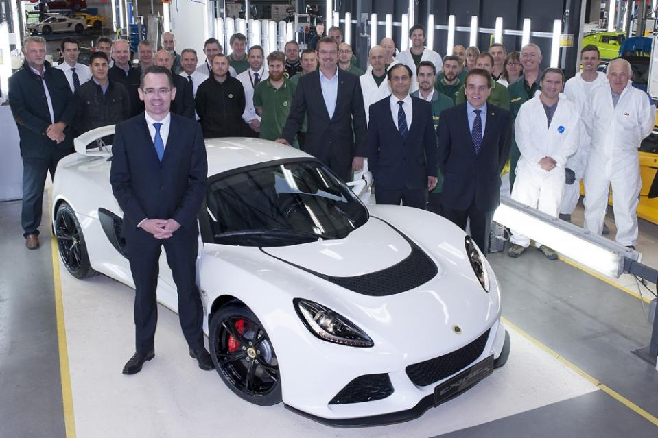 Jean-Marc Gales進入Lotus Cars任職約半年的時間，第1,000輛的Exige S便駛下了Hethel生產線。