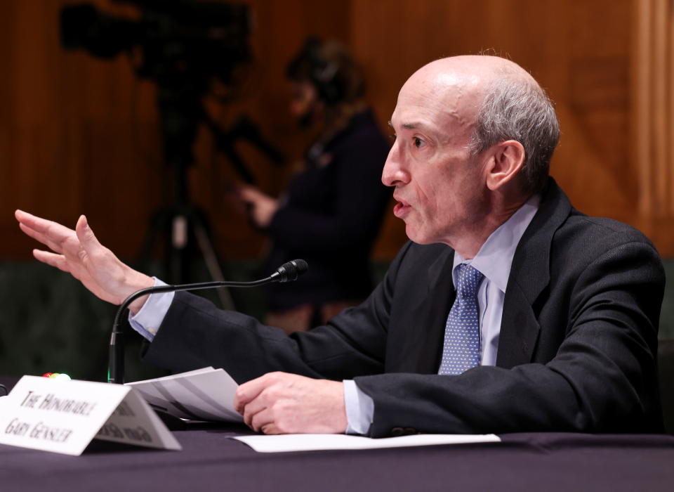 Le président de la Securities and Exchange Commission (SEC) des États-Unis, Gary Gensler, témoigne devant une audience de surveillance du Comité sénatorial des banques, du logement et des affaires urbaines sur la SEC à Capitol Hill à Washington, États-Unis, le 14 septembre 2021. REUTERS/Evelyn Hockstein/Pool