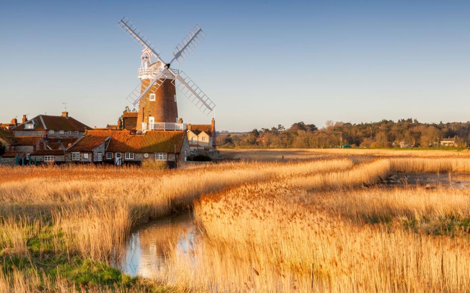 cley windmill, norfolk - GEORGE W JOHNSON