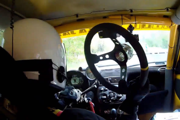 Steering wheel falls off during rally