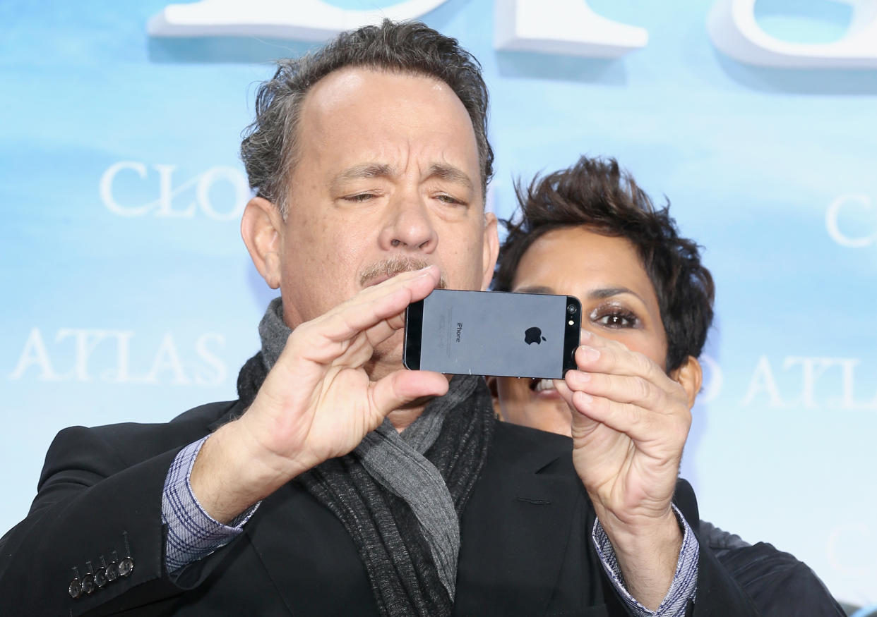 BERLIN, GERMANY - NOVEMBER 05:  Tom Hanks and Halle Berry attend the 'Cloud Atlas' Germany Premiere at CineStar on November 5, 2012 in Berlin, Germany.  (Photo by Andreas Rentz/Getty Images)