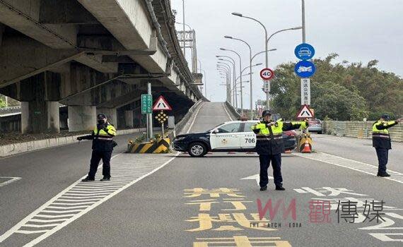 （觀傳媒桃竹苗新聞)【記者曾平/桃園報導】因應端午節連假(6月8至10日)許多民眾規劃返鄉、出遊，各地均有相關慶祝活動，桃園市警察局將針對易壅塞熱點加強疏導及管制，呼籲民眾避開易壅塞路段，配合警方管制疏導，針對主要風景遊憩區建議遊客返程替代道。