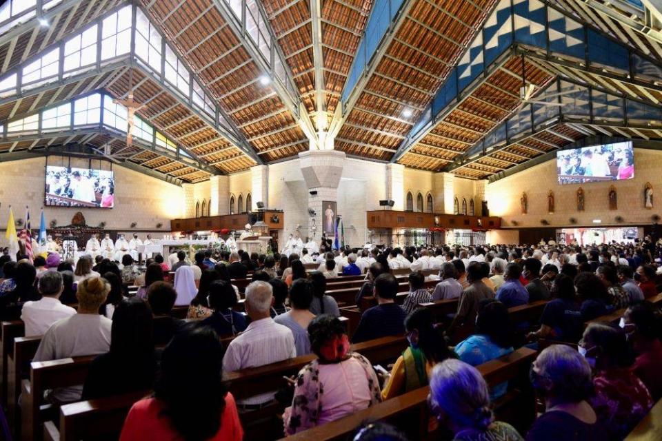 About 2,000 clergy and congregants attended the official proclamation ceremony of the Minor Basilica of St Anne. — Picture by Opalyn Mok