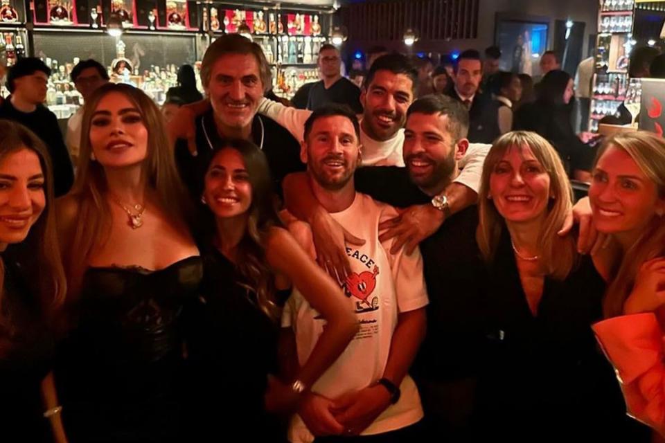 <p>David Einhorn/Instagram</p> Sofía Vergara and Lionel Messi posing with friends at Papi Steak in Miami Beach, Florida