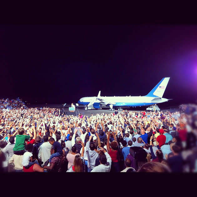 Obama in Cleveland. Nice backdrop - <a href="https://twitter.com/Chris_Moody" rel="nofollow noopener" target="_blank" data-ylk="slk:@Chris_Moody;elm:context_link;itc:0;sec:content-canvas" class="link ">@Chris_Moody</a>, via Twitter