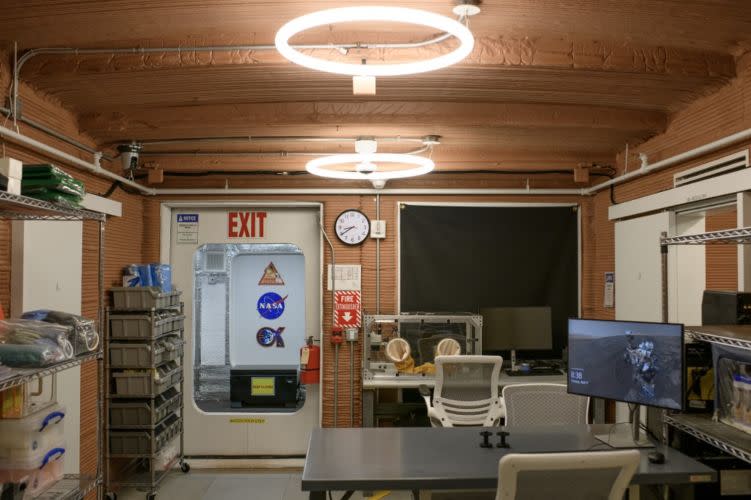 El interior de la instalación Mars Dune Alpha ubicada en Houston, Texas. Foto: AFP.