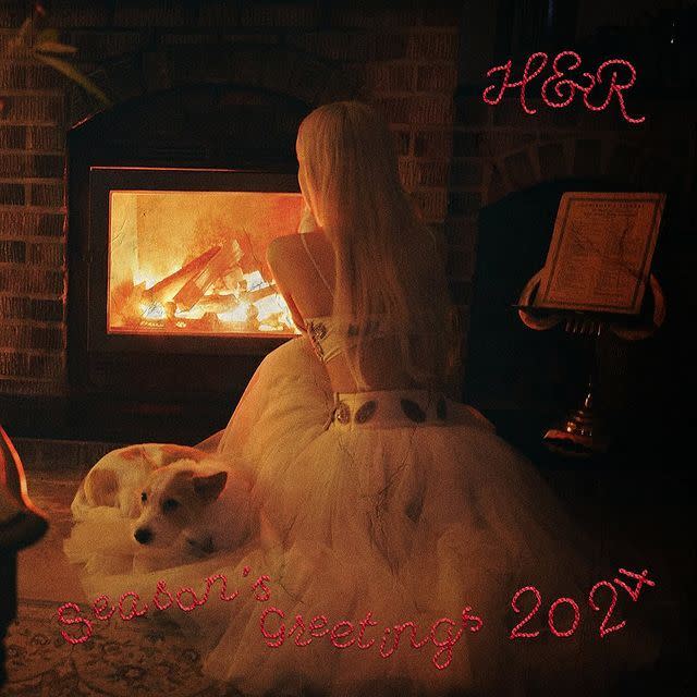 BLACKPINK成員ROSÉ推出「Season's Greetings: From HANK & ROSÉ To You 2024」。（圖／翻攝自IG）