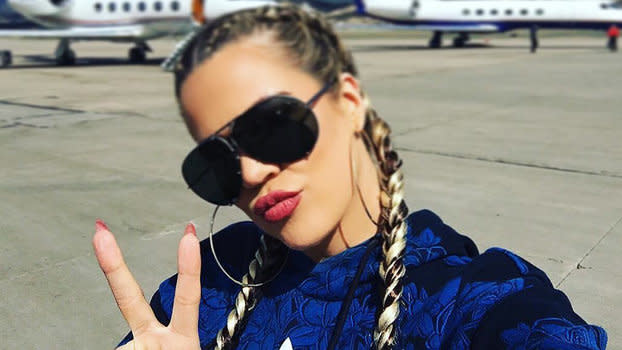 Celebrity-Inspired Outfits to Wear on a Plane