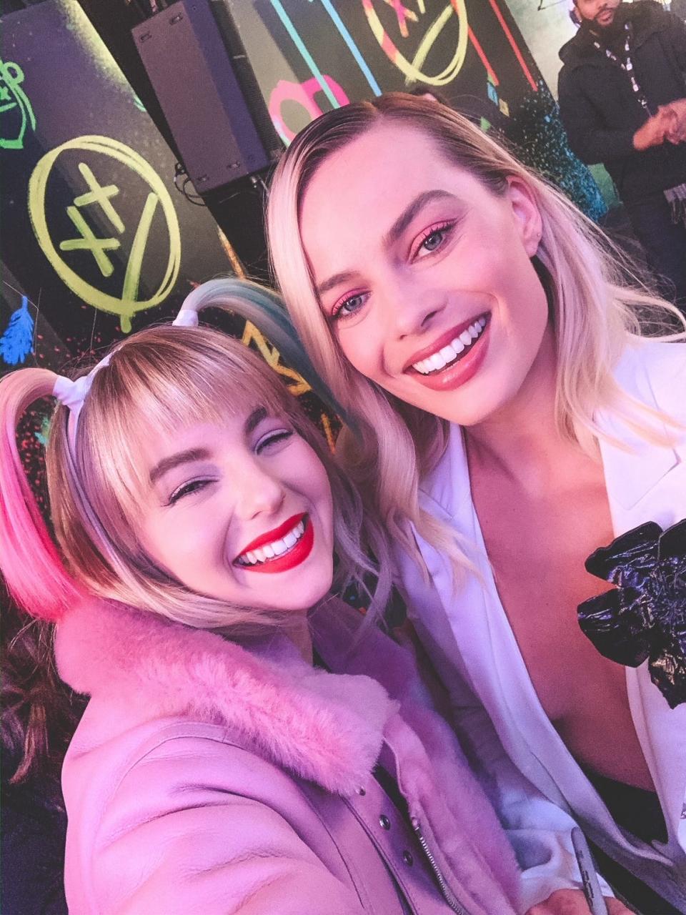 Springfield-based social media content creator Heidi Mae Herrington snaps a selfie with actress Margot Robbie at a "Suicide Squad" film premiere.