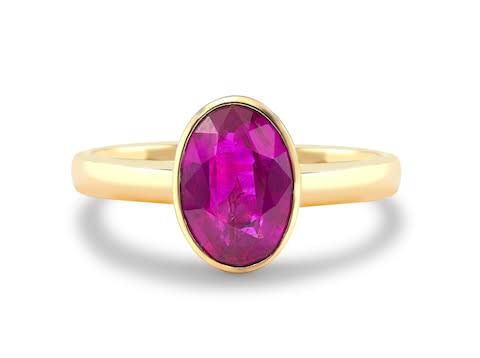 George Pragnell oval-cut Burmese ruby ring in yellow gold 