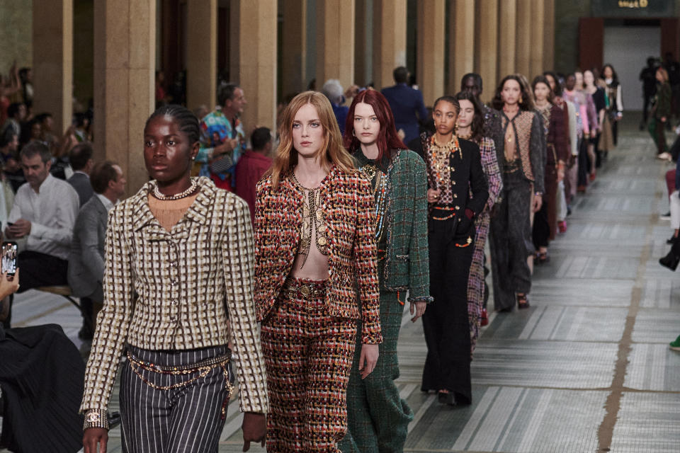 Chanel 2022-2023 Métiers d'Art Dakar