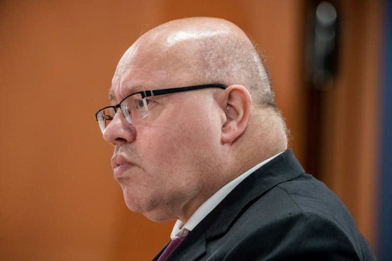 Le ministre allemand de l'Economie Peter Altmaier attend le début d'une réunion du gouvernement, le 15 juillet 2020 à Berlin - Michael Kappeler © 2019 AFP