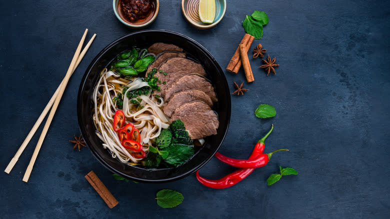 pho with thin beef slices