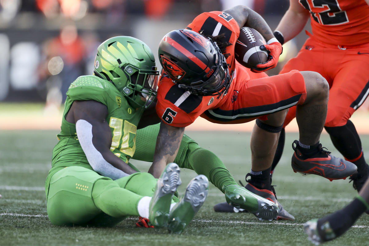 Oregon State football Beavers are turning up the pressure