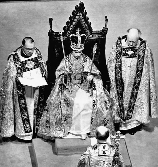 the-queen-coronation
