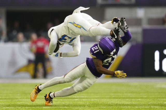 Vikings lose to L.A. Chargers 28-24, drop to 0-3 on season