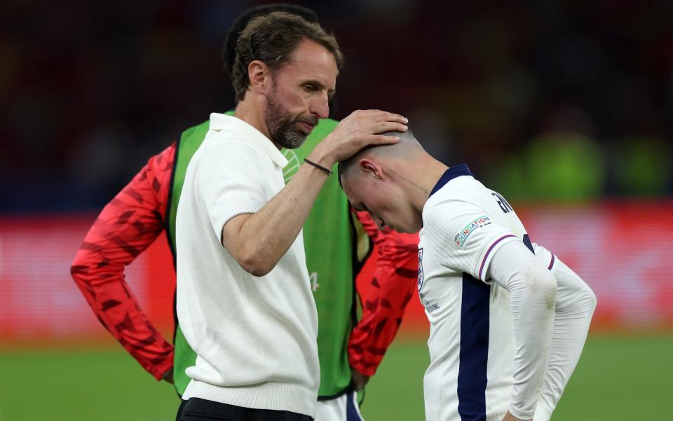 Gareth Southgate and Phil Foden