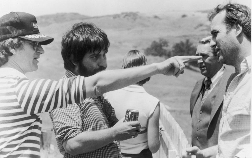 Steven Spielberg and Tobe Hooper on the set of Poltergeist - Getty