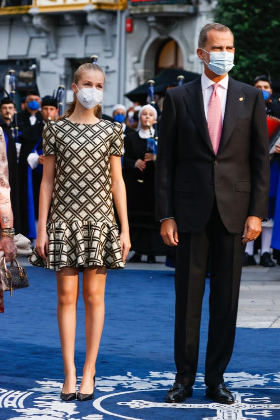 La princesa Leonor y el rey Felipe VI en los Premios Princesa de Asturias de 2021