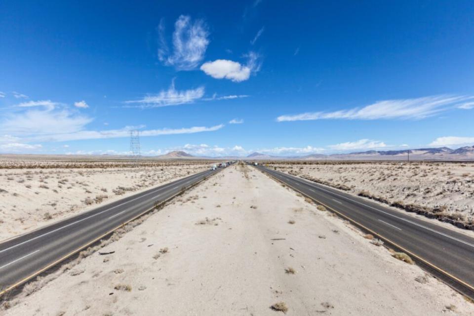 Interstate 15 between Los Angeles and Las Vegas in California's Mojave Desert.  trekandphoto / AdobeStock