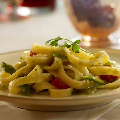 Fettuccine with Asparagus