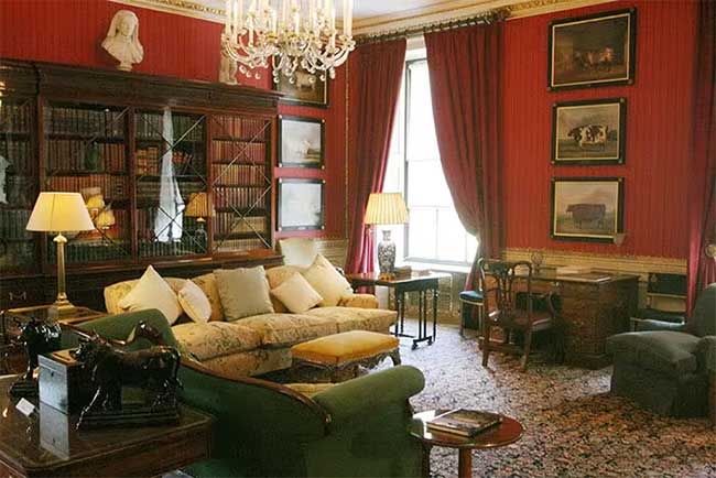 11-Charles-Spencer-Althorp-living-room