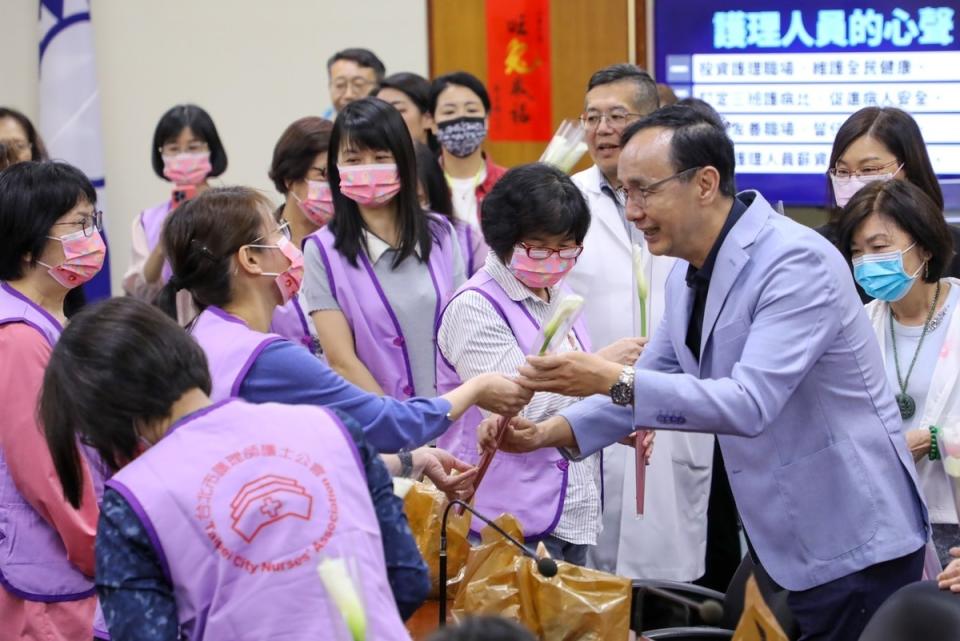 國民黨舉辦國際護師節 向全國護理人員致敬活動。   圖：國民黨文傳會/提供