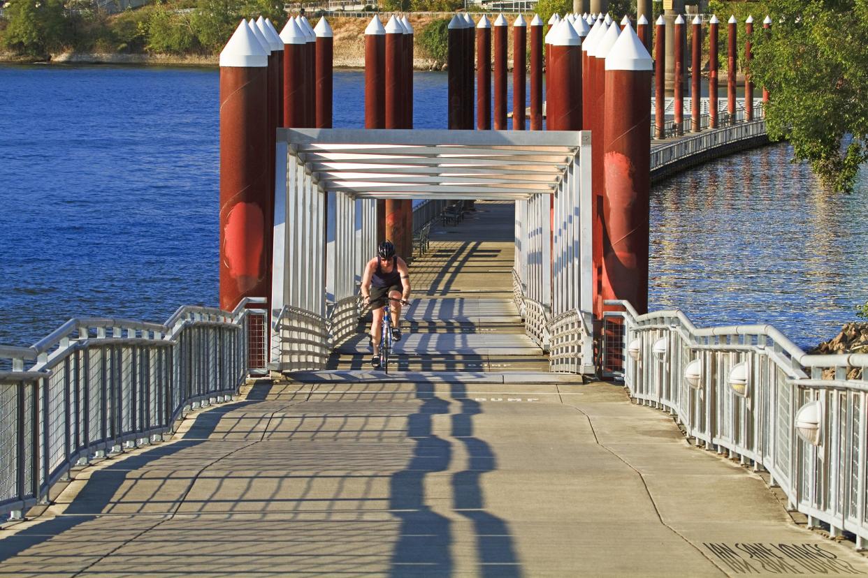 Eastbank Esplanade, Oregon