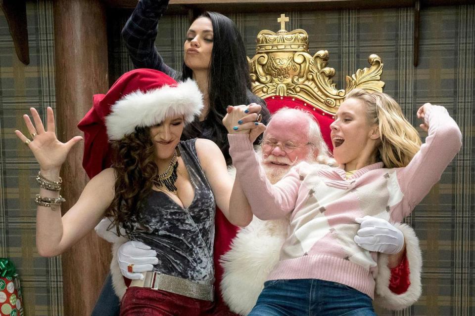 <i>Bad Moms Christmas</i>