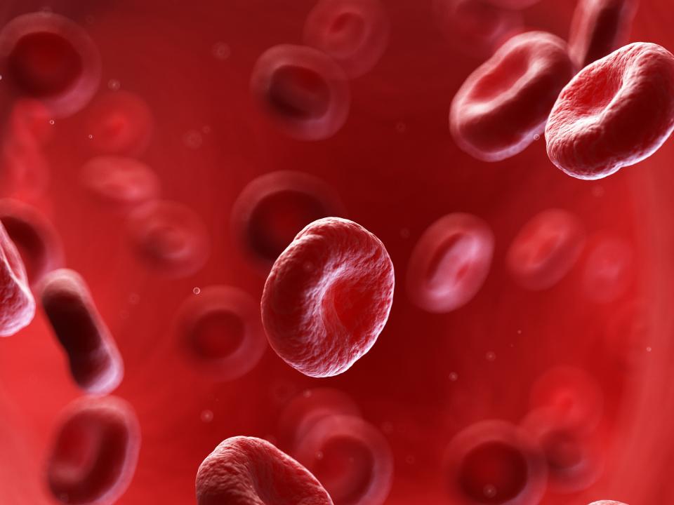 Pay attention to the warning signs of blood clots and seek help right away. (Photo: SEBASTIAN KAULITZKI/SCIENCE PHOTO LIBRARY via Getty Images)