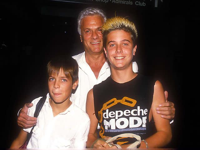 <p>MediaPunch Inc / Alamy</p> Tony Curtis and his sons Nicholas and Ben.