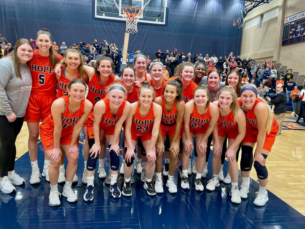 The Hope College women’s basketball teams practice sustainability while they work, including efficiency in laundry, travel and drink bottles.