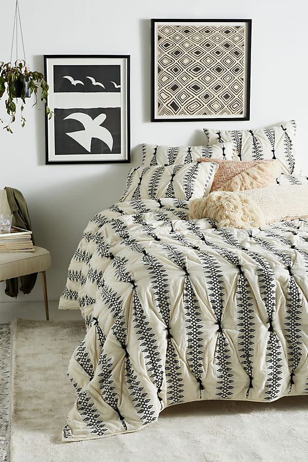 Embroidered Lilou Quilt 