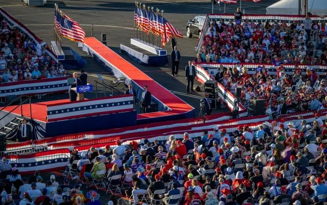 Thousands of cheering supporters gathered at the rally - Getty Images