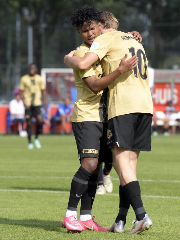Bagus Kahfi mencetak dua gol untuk Jong Utrecht ketika melawan UR La Louviere Centre. (Twitter FC Utrecht).