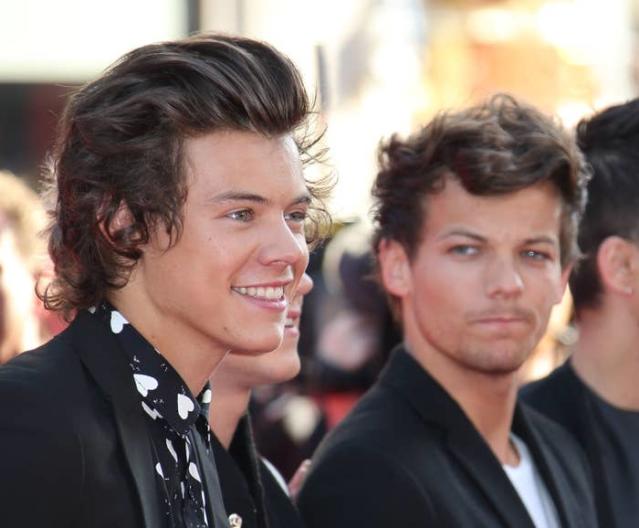 Louis Tomlinson Seemingly Responded To The Fan Theory That He And Harry  Styles Were Secretly In A Relationship