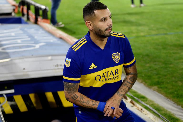 Edwin Cardona protagonizó otro hecho de mala conducta en Boca, junto a Sebastián Villa y Carlos Zambrano