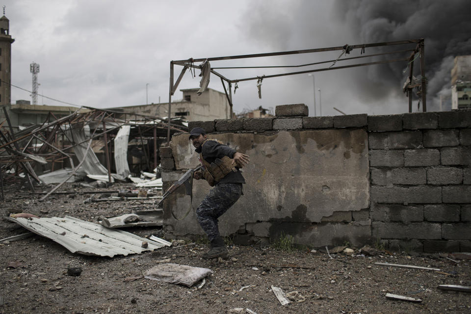 Running for cover in Mosul