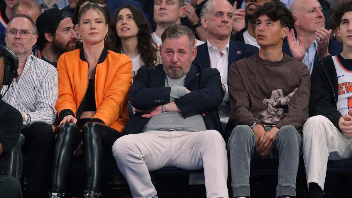 Knicks owner James Dolan reportedly sends letter saying he will vote against league’s budget