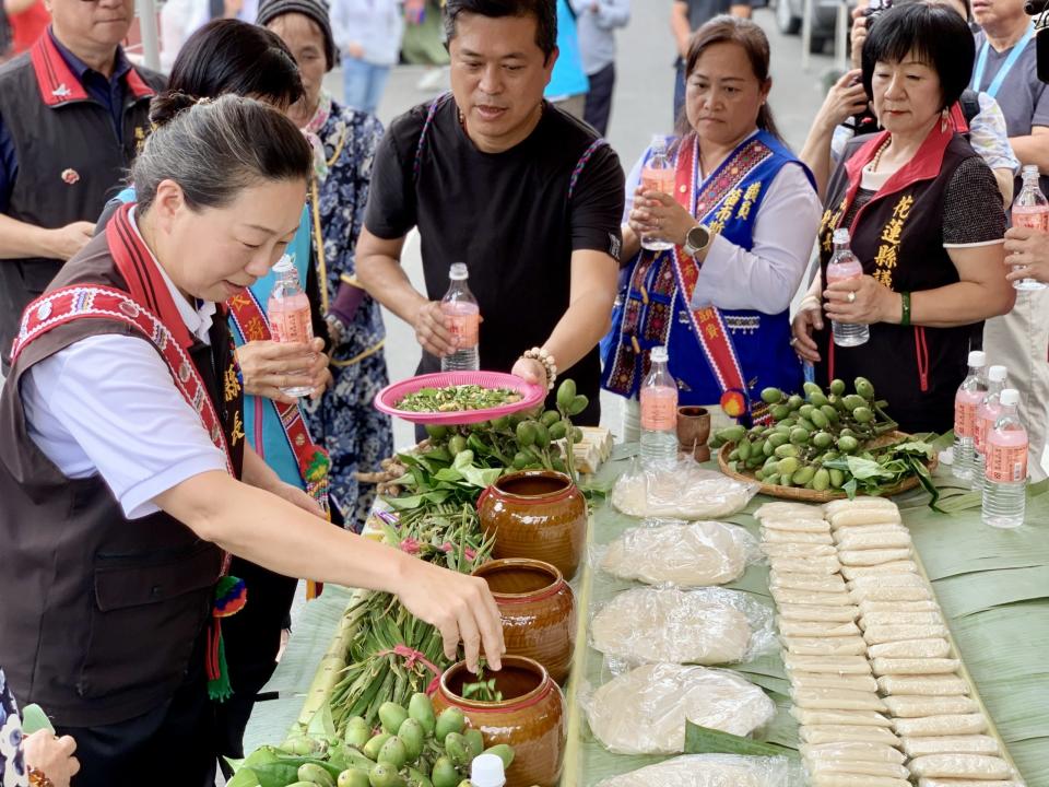 啟用儀式，完全遵依照古法，依序祭禮。（圖：梁國榮攝）