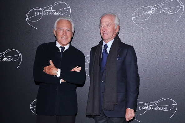 <p>Leonardo Del Vecchio proprietario Luxottica – Oggi ha acquistato nomi leggendari come Ray-Ban e Oakley, ma da piccolo Leonardo Del Vecchio (nella foto con Giorgio Armani) crebbe in orfanotrofio, perché la madre - vedova - era troppo povera per mantenere cinque figli. </p>