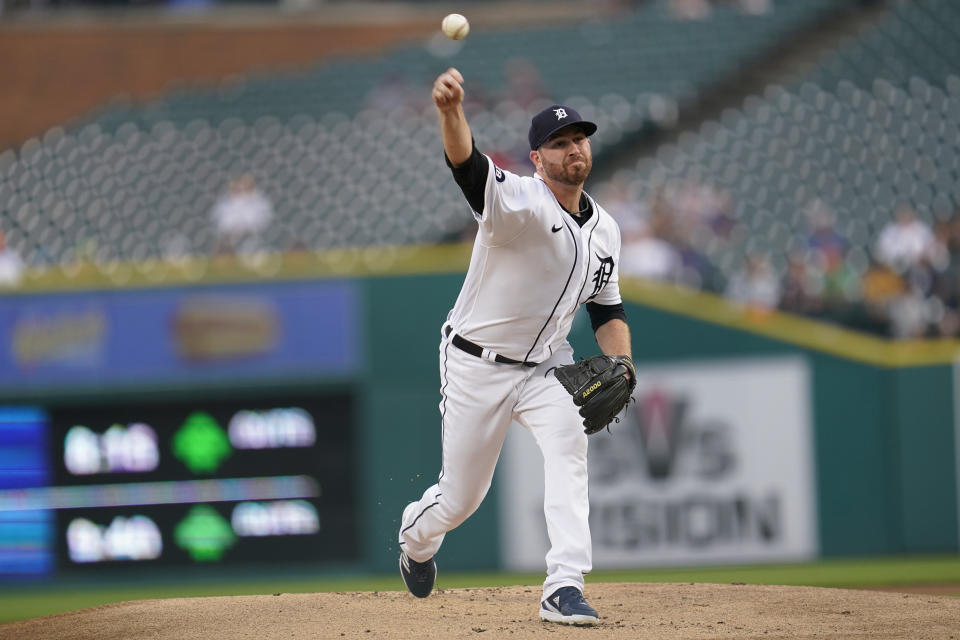 Detroit Tigers pitcher Drew Hutchison throws against the Kansas City Royals in the first inning of a baseball game in Detroit, Friday, Sept. 2, 2022. (AP Photo/Paul Sancya)