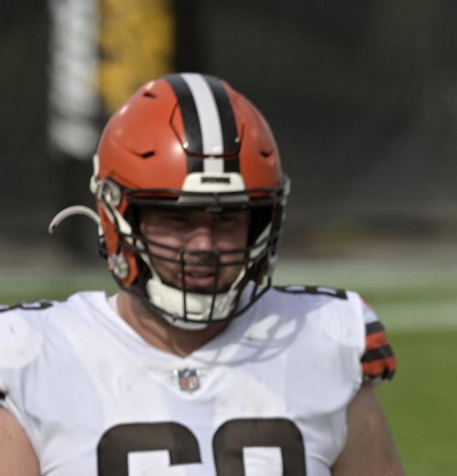 Browns elevate OL Michael Dunn from the practice squad