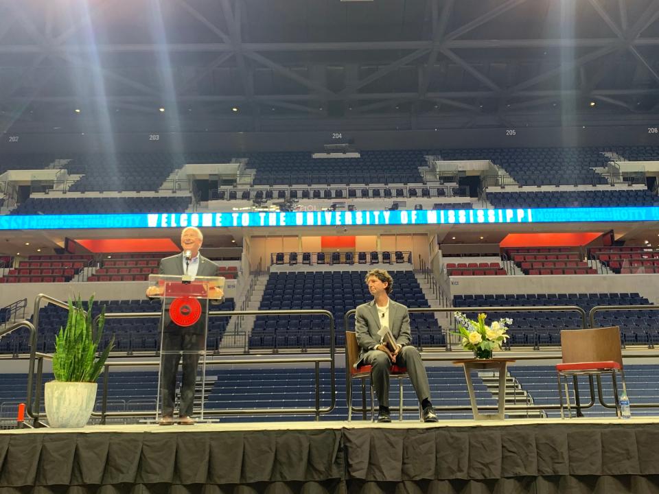 Roger Wicker introduces Sen. Tim Scott while Steven Skultety waits to moderate the discussion on Oct. 27 in the Pavilion at the University of Mississippi.